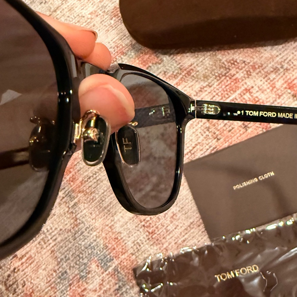TOM FORD Smoke Shield Men's Sunglasses (NEW) - Picture 5 of 6